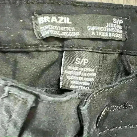 LOW RISE BRAZIL BLACK  SKINNY JEANS SIZE SMALL - Picture 5 of 6
